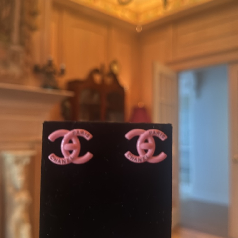 CHANEL Pink CC  Enamel Stud Earrings signed in back
